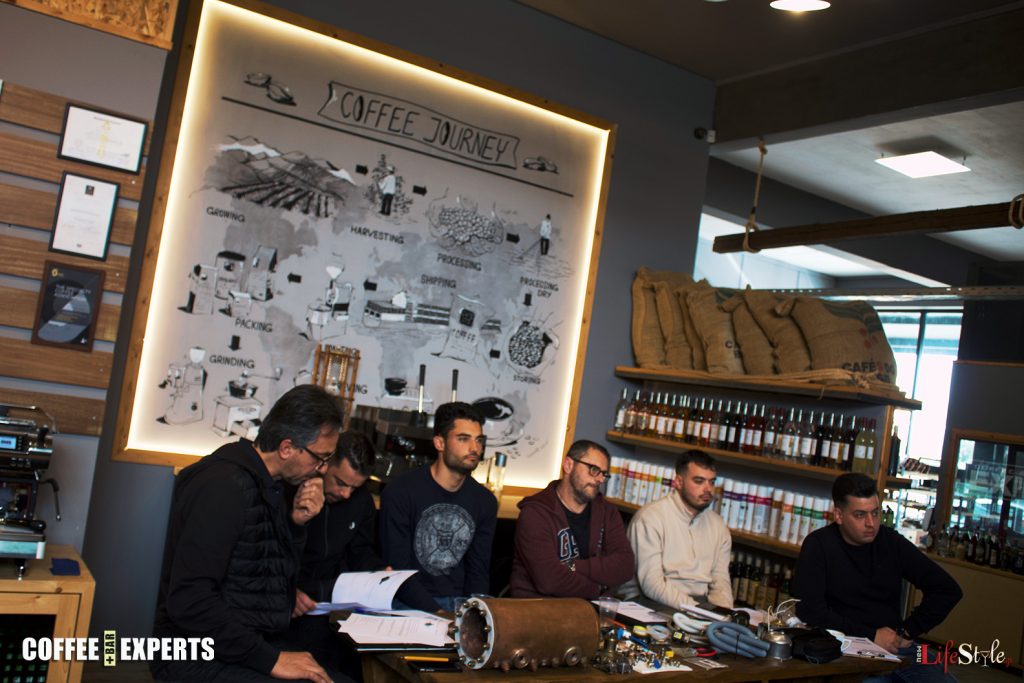 Ο Στέλιος Αποστολάκης, σ ένα τεχνικό σεμινάριο απ τους Coffee & Bar Experts