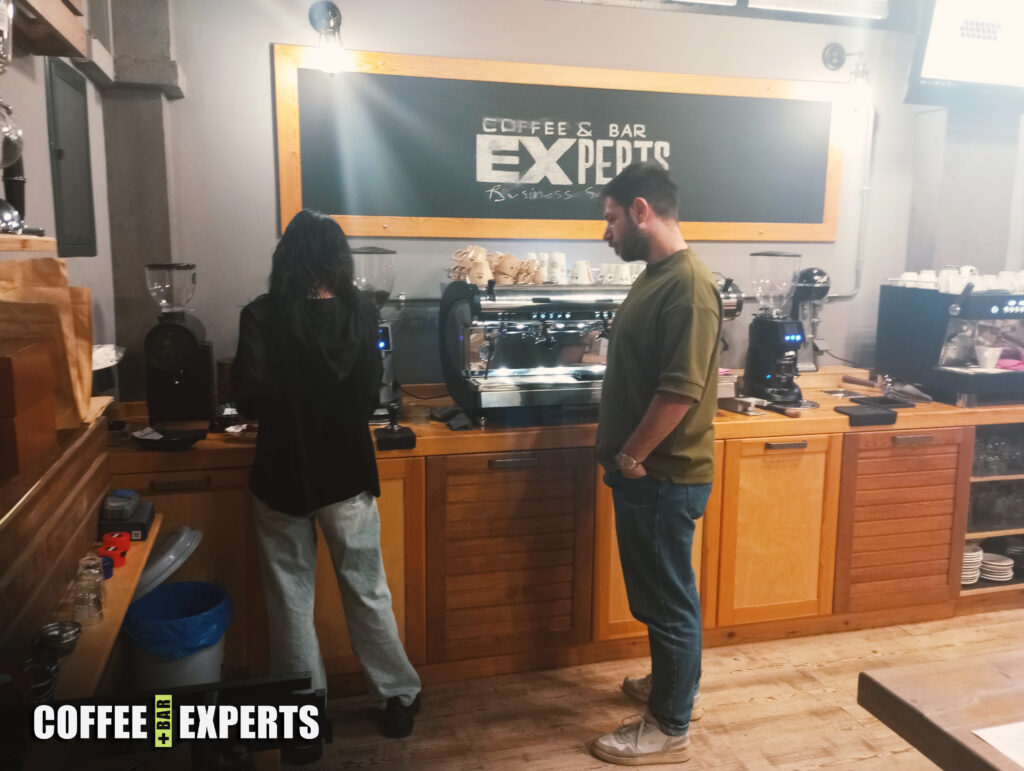 2 εξαιρετικά σεμινάρια espresso σε Ζάκυνθο και Πύργο, απ τους Coffee & Bar Experts